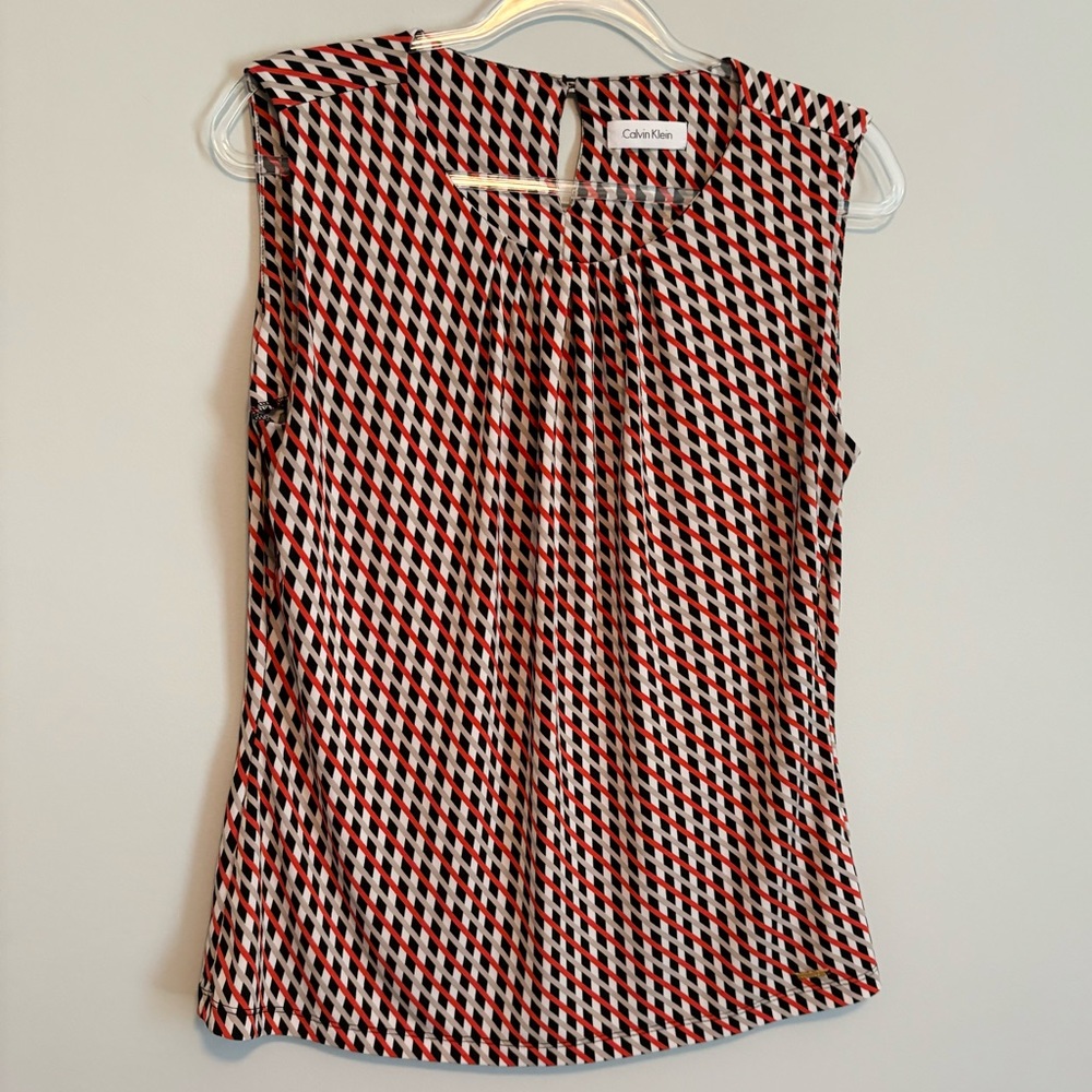 Calvin Klein Medium Stretch Sleeveless Office Printed Blouse with Keyhole Sz M ?